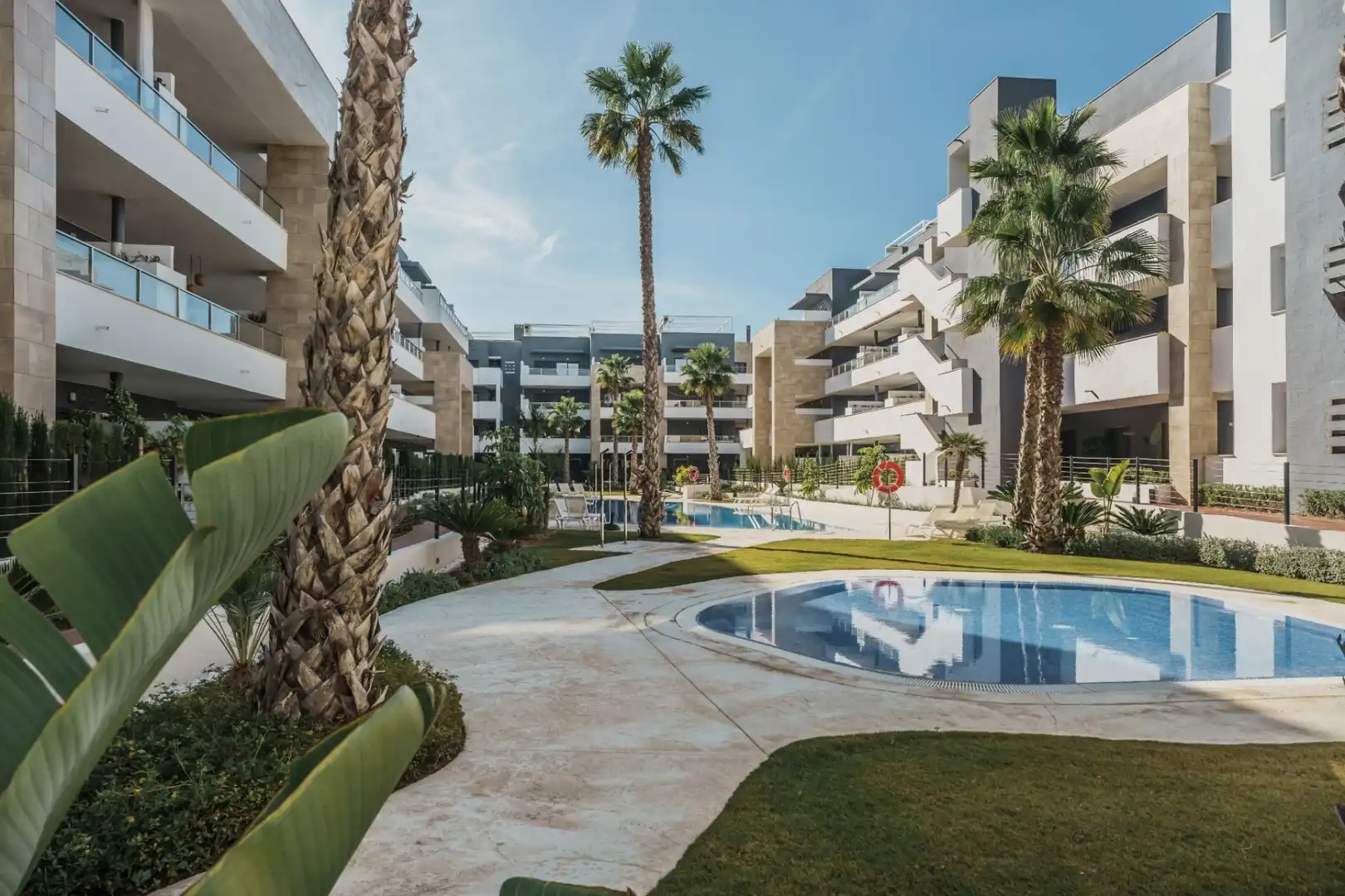 Außenansicht von Dachboden zum Verkauf in Orihuela mit Klimaanlage, Heizung und Terrasse