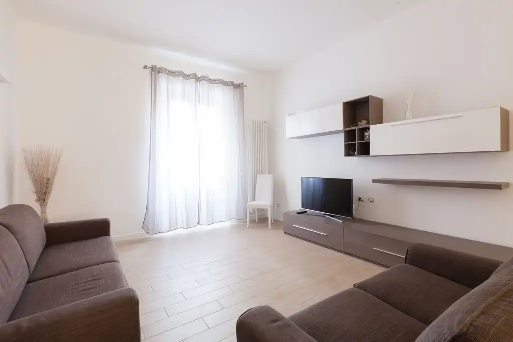 Flat for rent in Avenida de la Universidad, Casco Antiguo