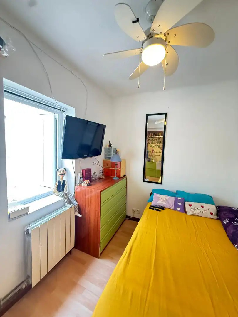 Bedroom of Flat for sale in Madrid  with Air Conditioner and Heating