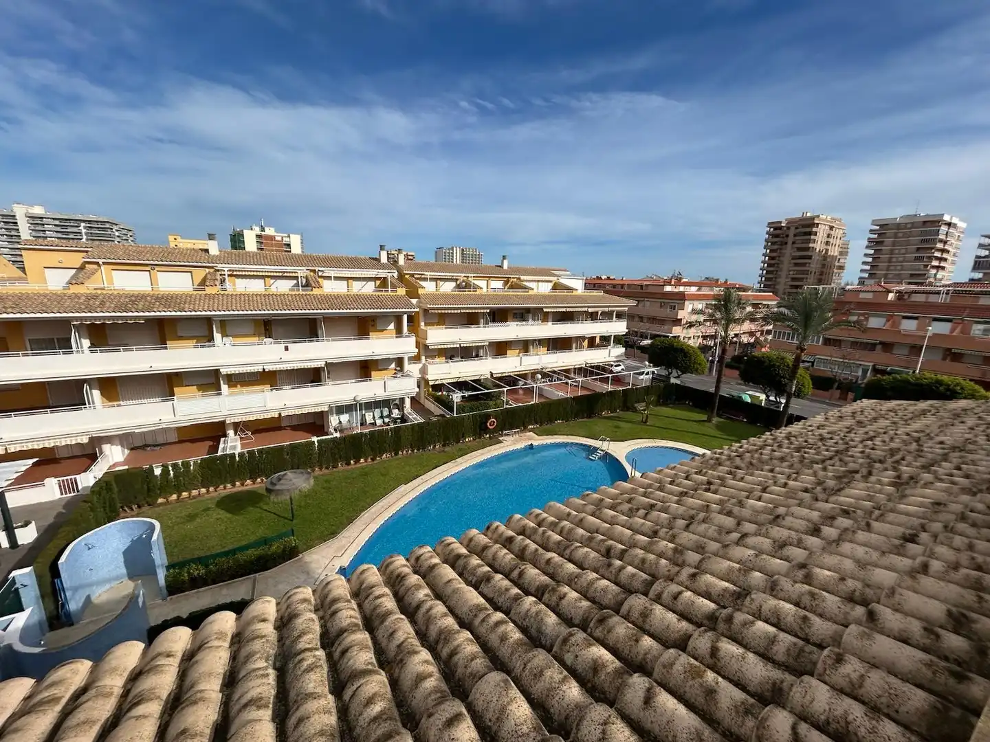Vista exterior de Ático en venta en Oropesa del Mar / Orpesa con Aire acondicionado, Jardín privado y Terraza