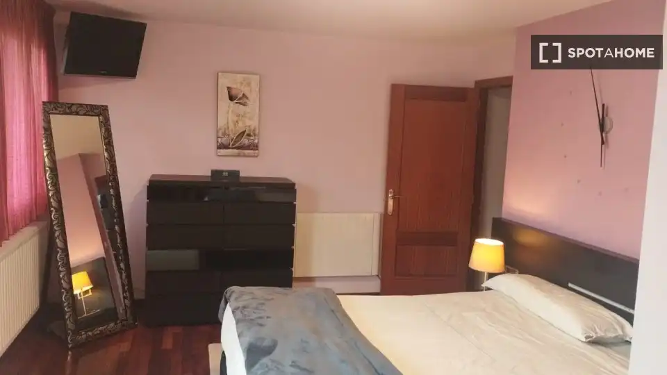Habitación de Apartamento para compartir en Areatza con Aire acondicionado, Calefacción y Terraza