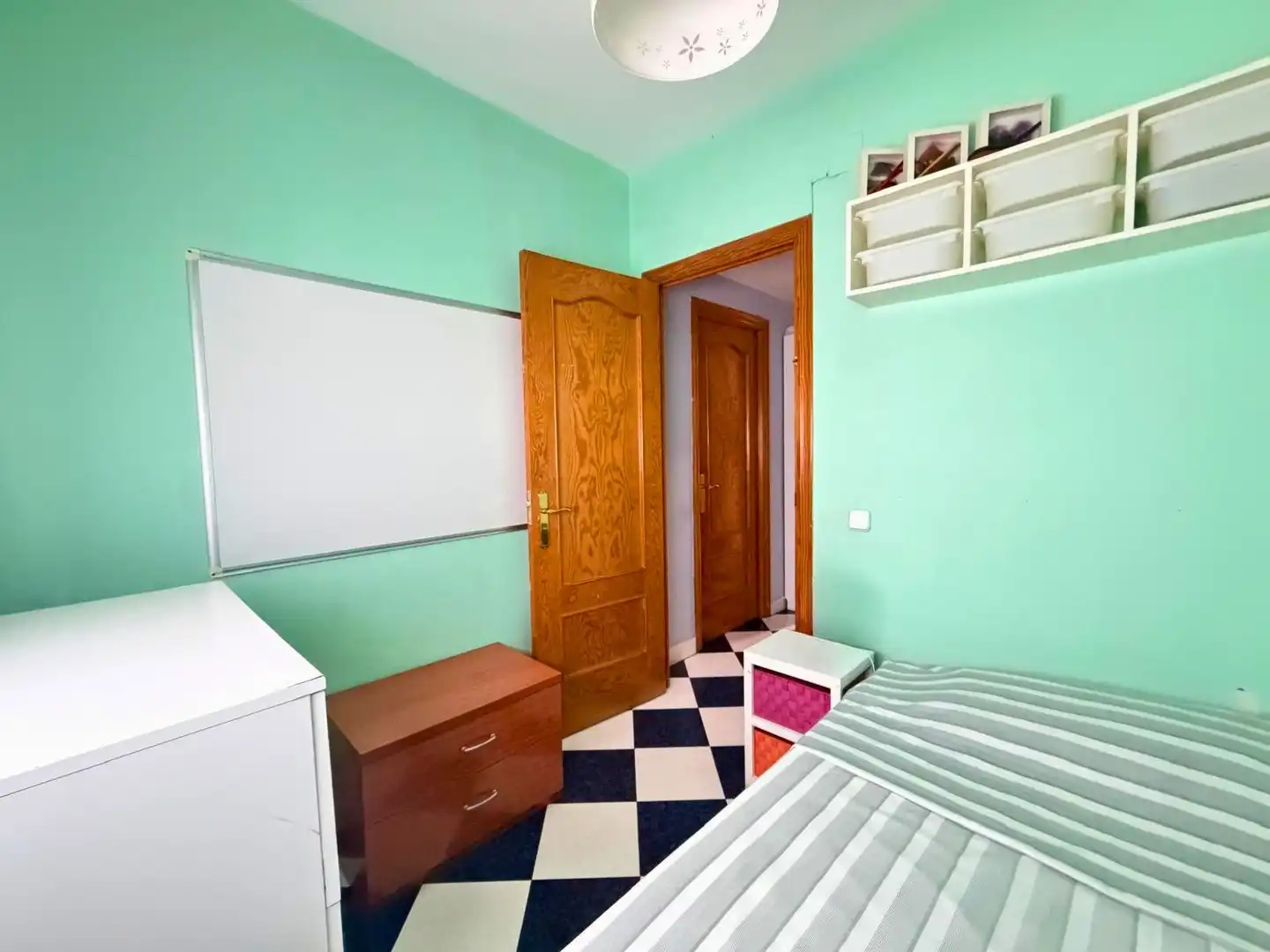 Habitación de Piso en venta en San Fernando de Henares con Aire acondicionado, Calefacción y Parquet