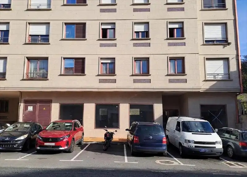 Local comercial en alquiler en Valga, imagen 2