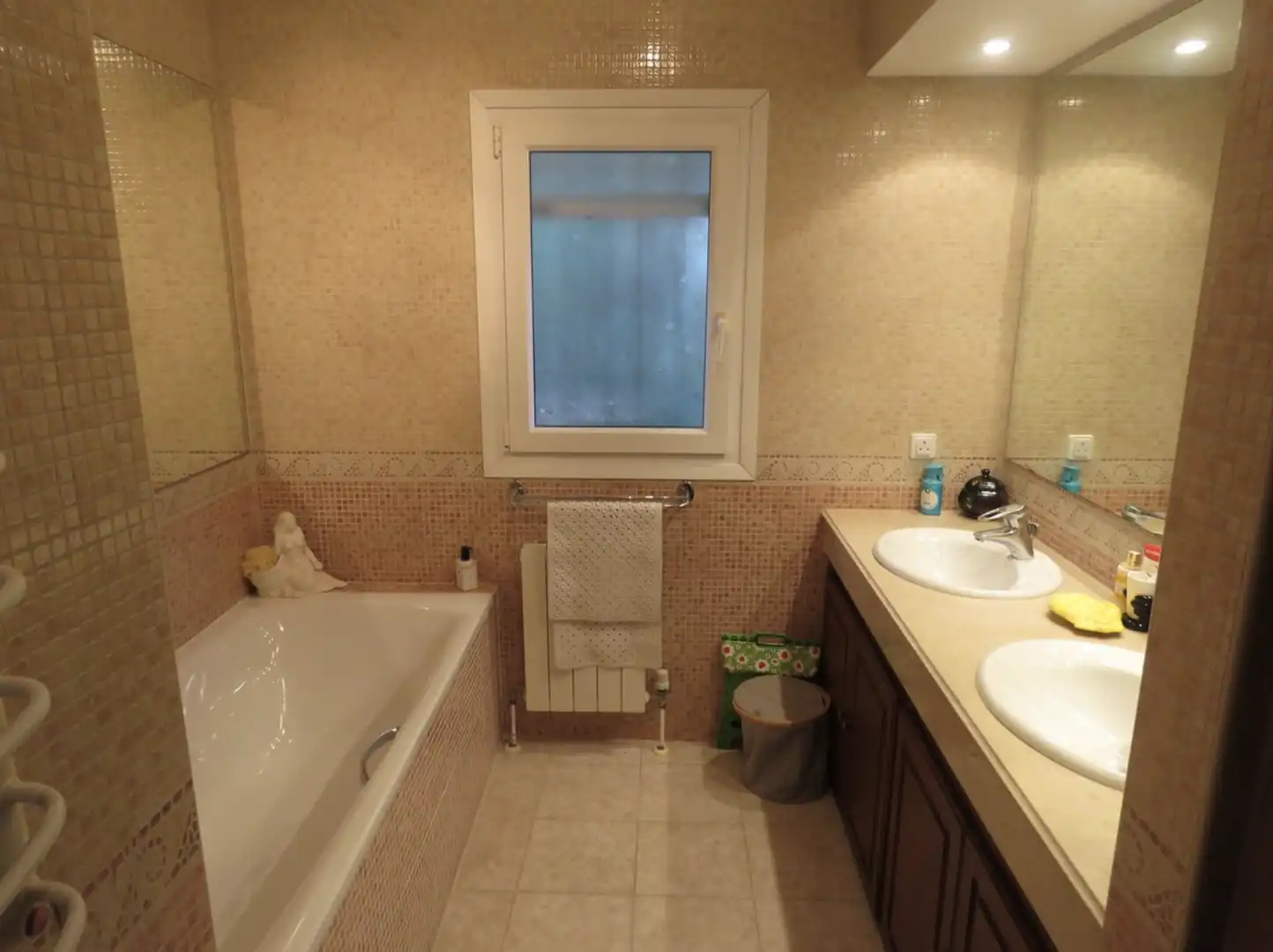 Baño de Casa o chalet en venta en Benahavís con Aire acondicionado, Calefacción y Jardín privado