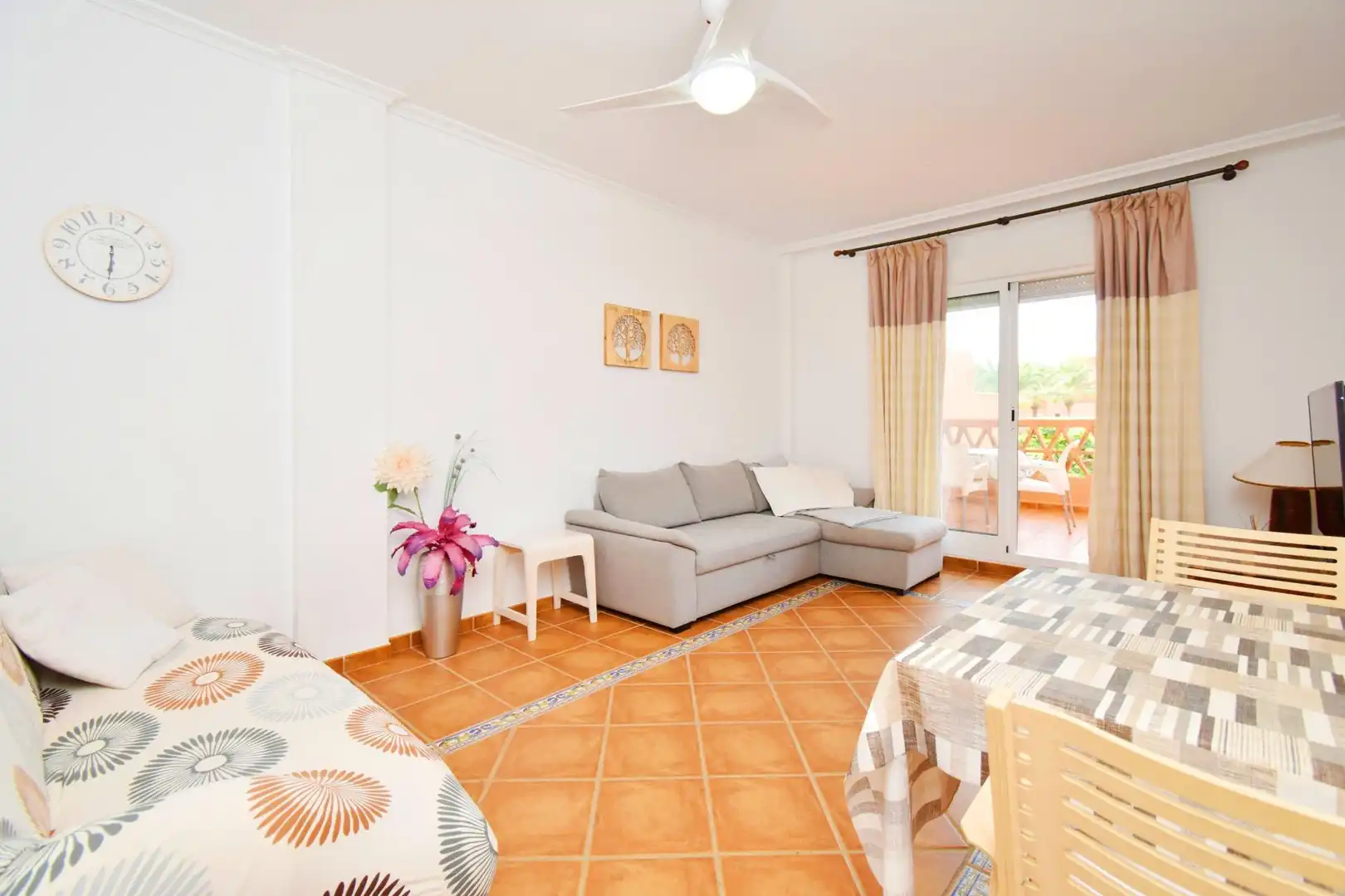 Wohnzimmer von Wohnung zum Verkauf in El Ejido mit Klimaanlage, Privatgarten und Terrasse