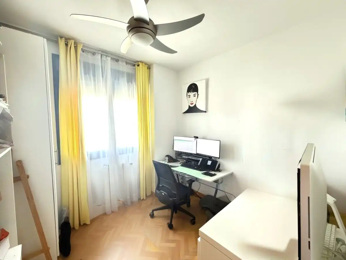 Bedroom of Flat for sale in Madrid  with Heating, Storage room and Community pool