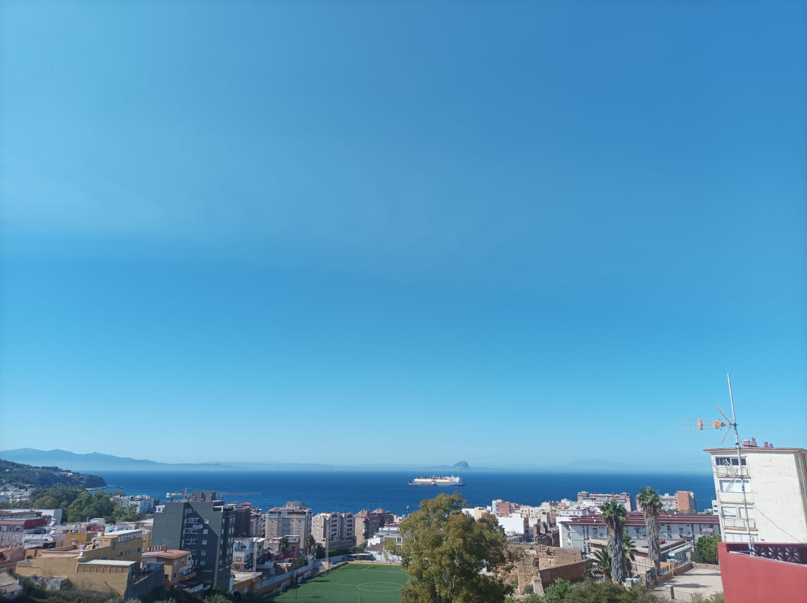 Vista exterior de Edifici en venda en  Ceuta Capital