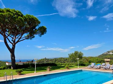 Villa con piscina in vendita a Serra Brava