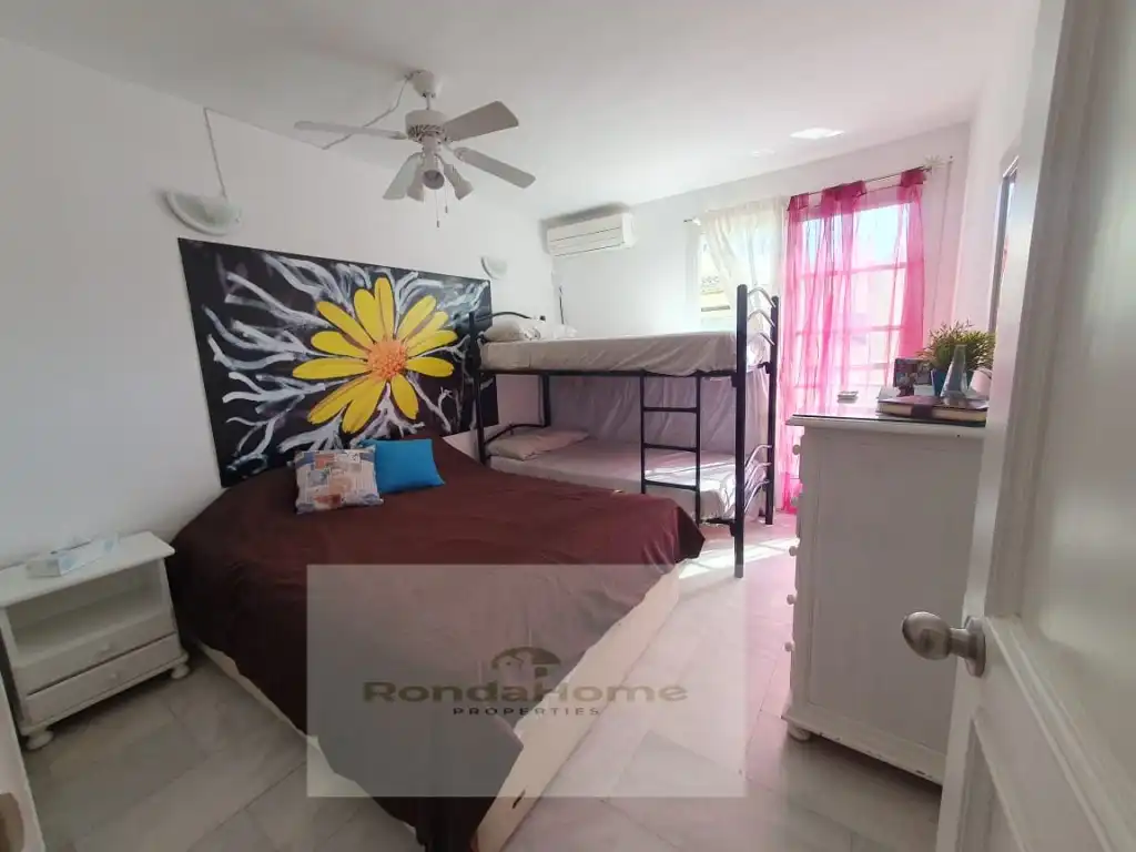 Schlafzimmer von Wohnung zur Miete in Benalmádena