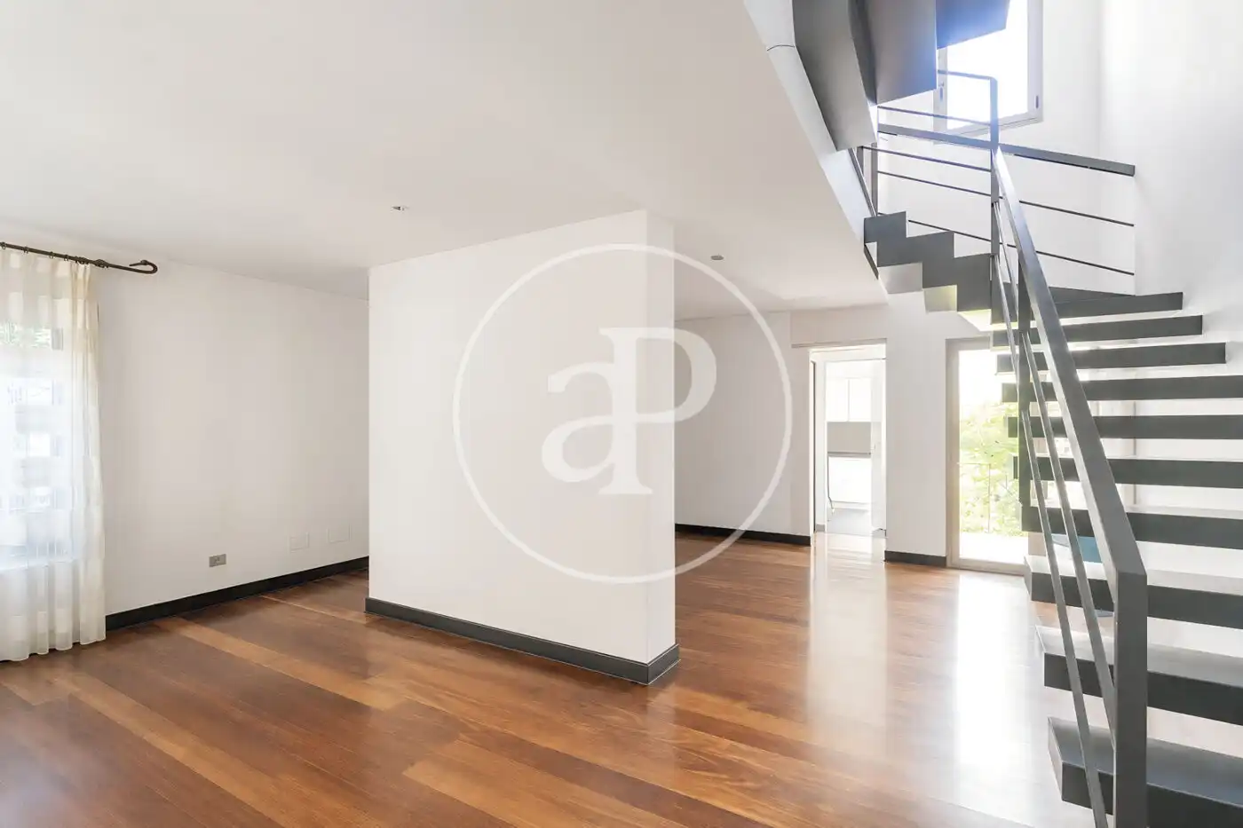 Living room of Houses for rent in Madrid  with Air Conditioner, Heating and Private garden