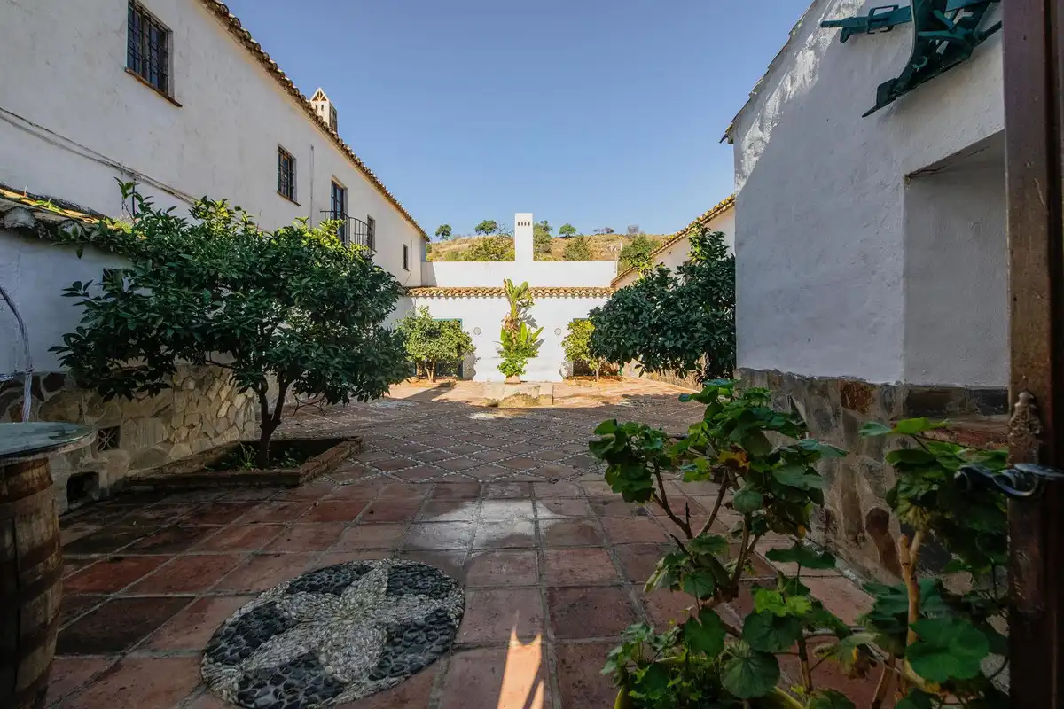 Jardí de Finca rústica en venda en Málaga