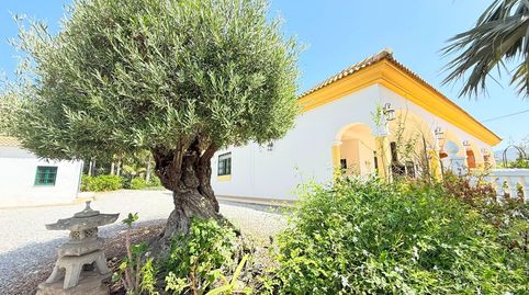 villa de lujo en Vélez Málaga, a tan solo 5 kilómetros de de la playa.