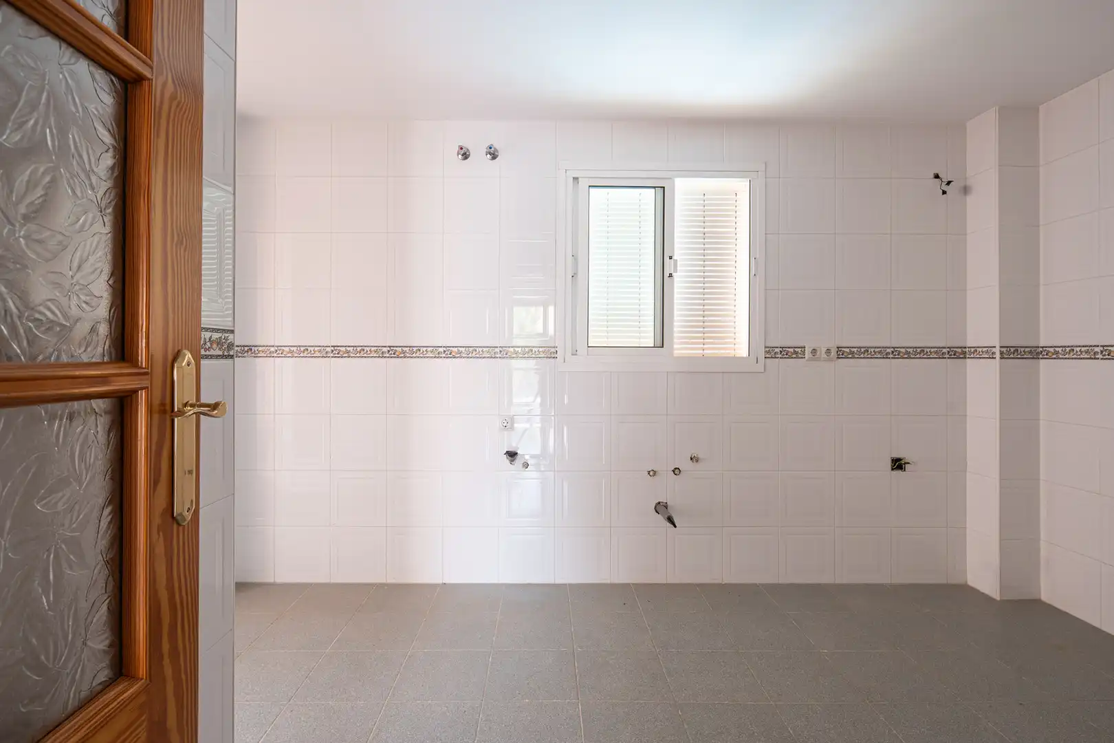 Bany de Casa adosada en venda en Huétor Vega amb Aire condicionat, Jardí privat i Terrassa