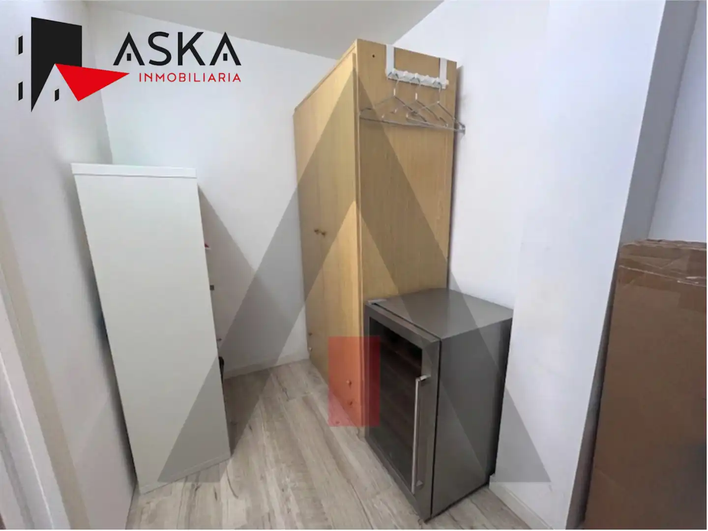 Habitación de Piso en venta en Sedaví con Aire acondicionado y Balcón