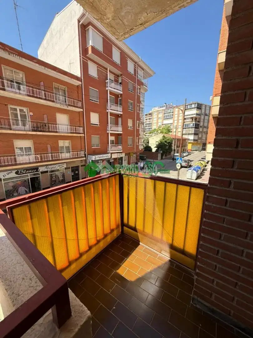 Vista exterior de Pis en venda en Tarancón amb Aire condicionat, Calefacció i Terrassa