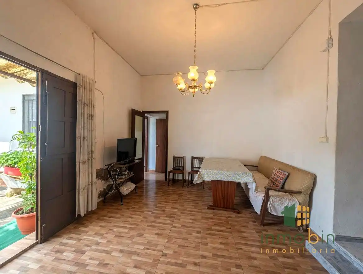 Sala de estar de Casa o chalet en venta en Mengabril con Trastero