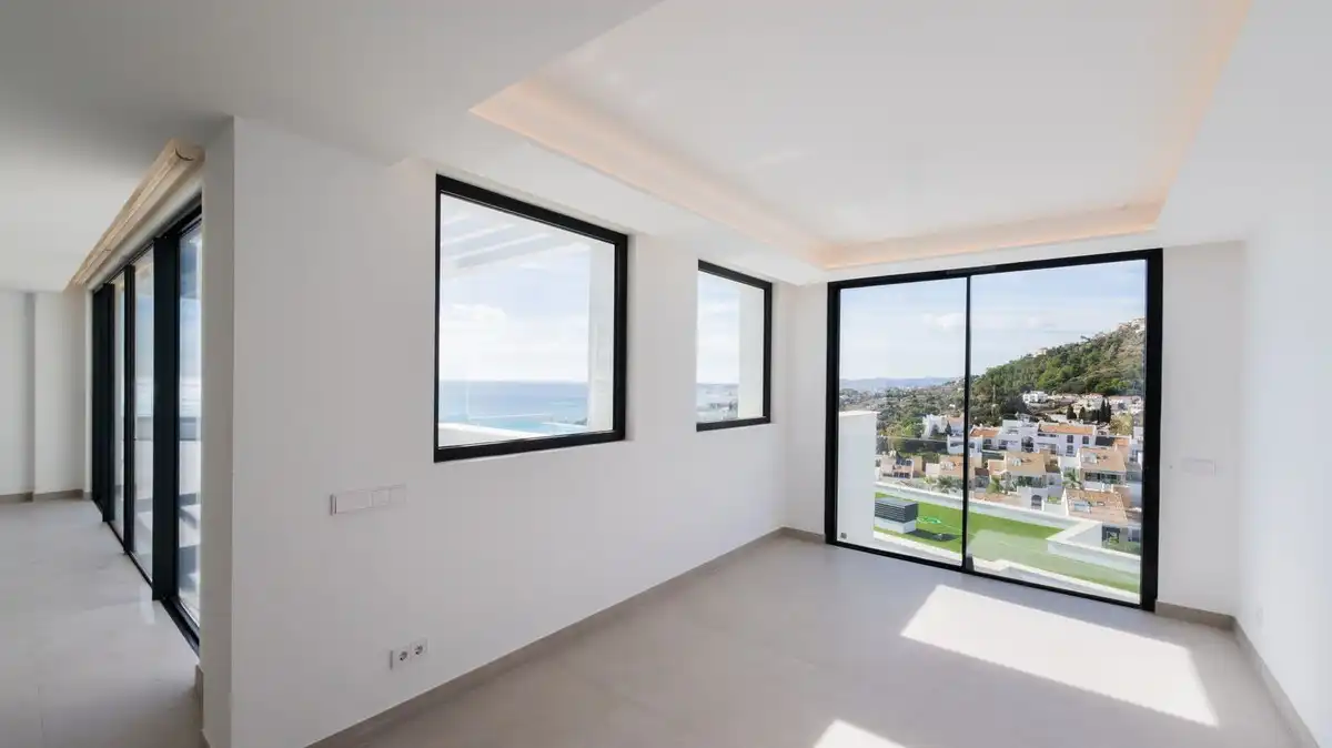 Schlafzimmer von Einfamilien-Reihenhaus zum Verkauf in Benalmádena mit Klimaanlage, Terrasse und Abstellraum
