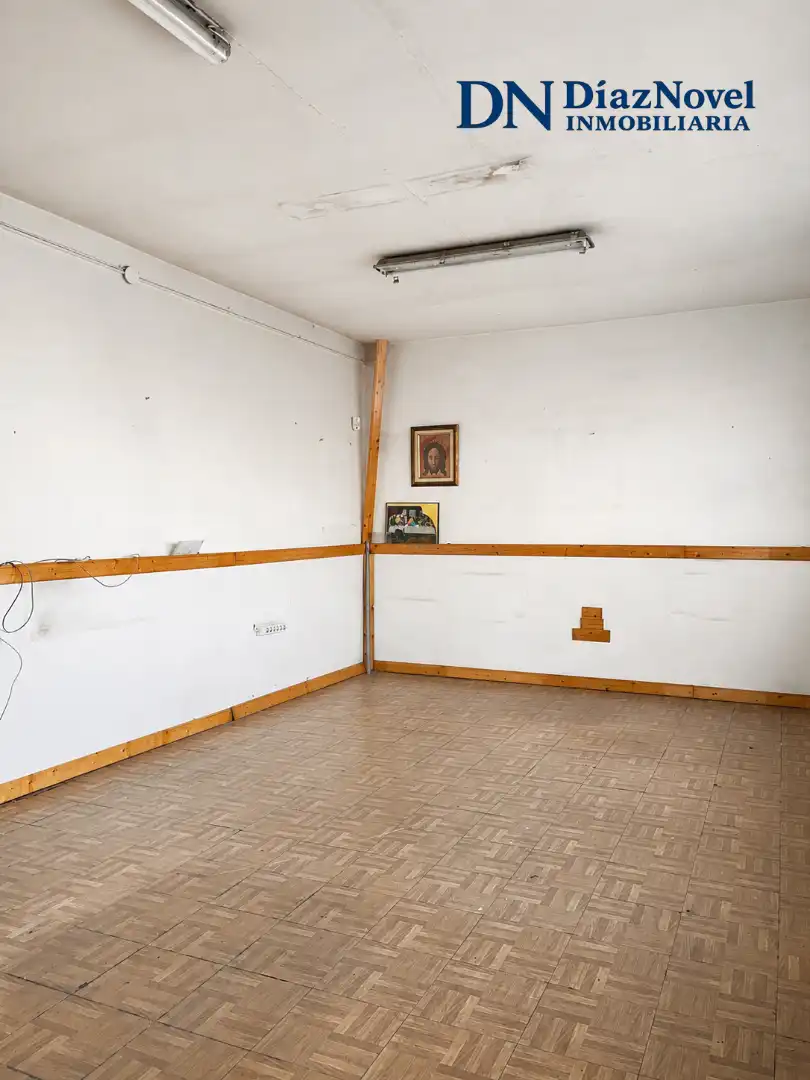 Nave industrial de alquiler en Málaga con Alarma
