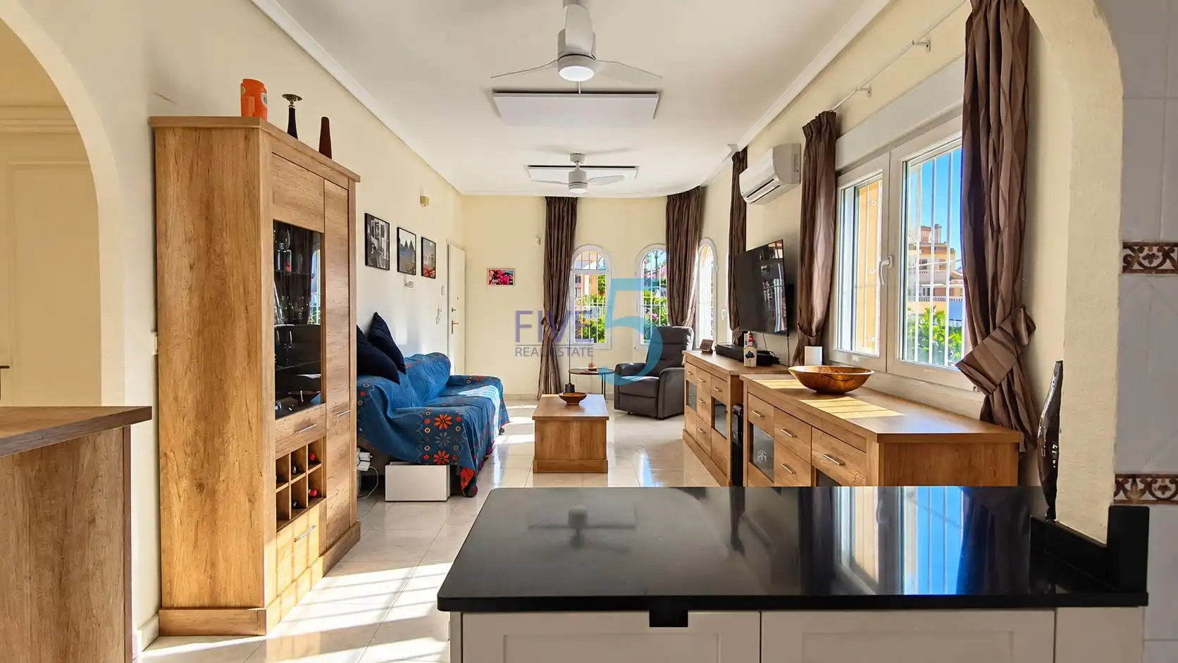 Sala d'estar de Casa o xalet en venda en Benimar