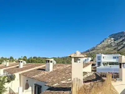 Außenansicht von Wohnung zur Miete in Dénia mit Klimaanlage, Schwimmbad und Möbliert