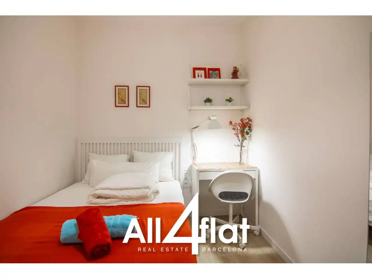 Bedroom of Flat for rent in Barcelona  with Furnished and Alarm
