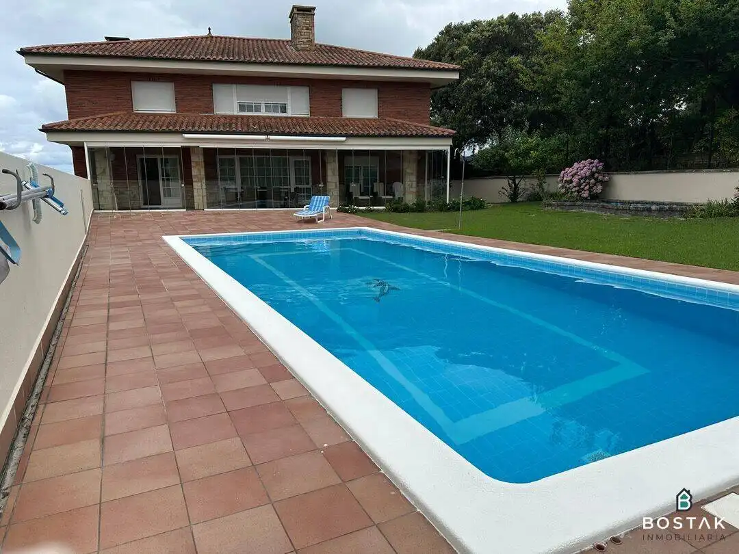 Swimming pool of Houses for sale in Barrika  with Heating, Private garden and Terrace