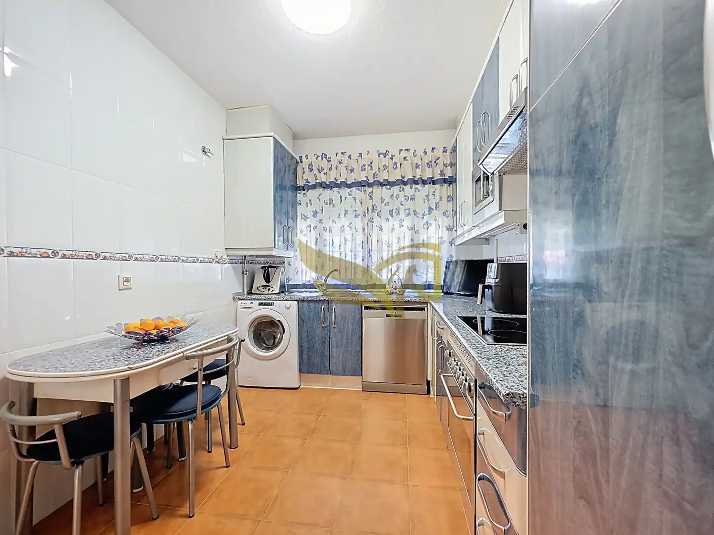 Cocina de Casa adosada en venta en Aranjuez con Aire acondicionado, Calefacción y Jardín privado