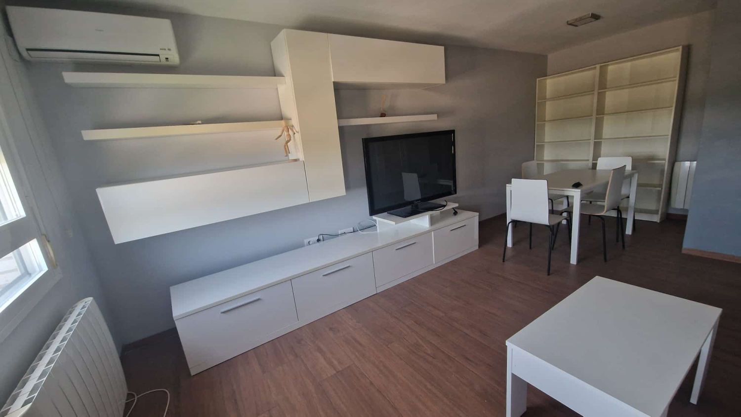 Living room of Flat to rent in  Jaén Capital  with Air Conditioner and Heating
