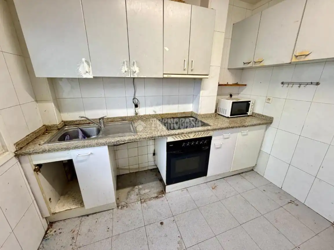 Cocina de Piso en venta en León Capital  con Calefacción, Parquet y Balcón