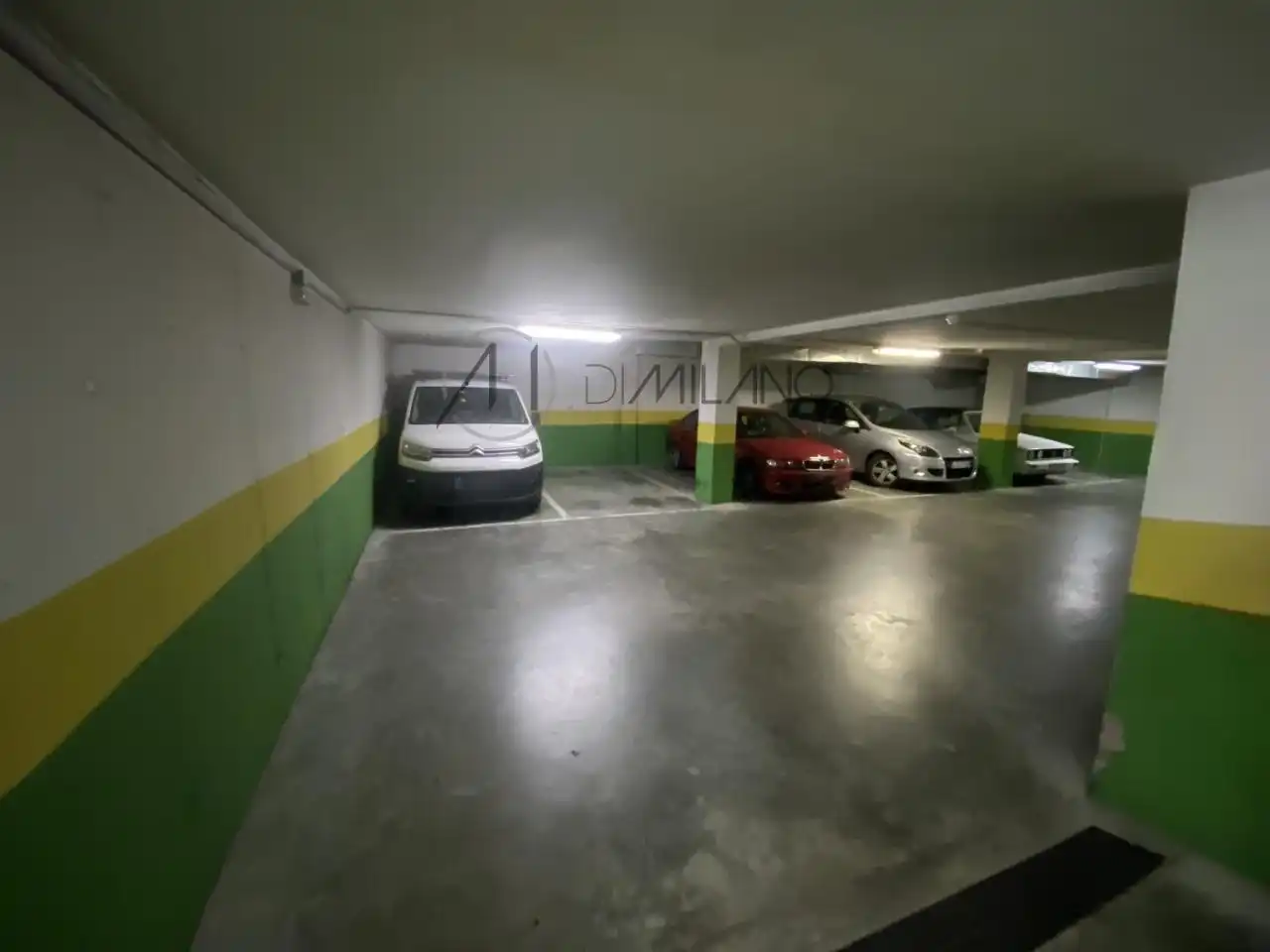 Aparcament de Local en venda en Vigo 