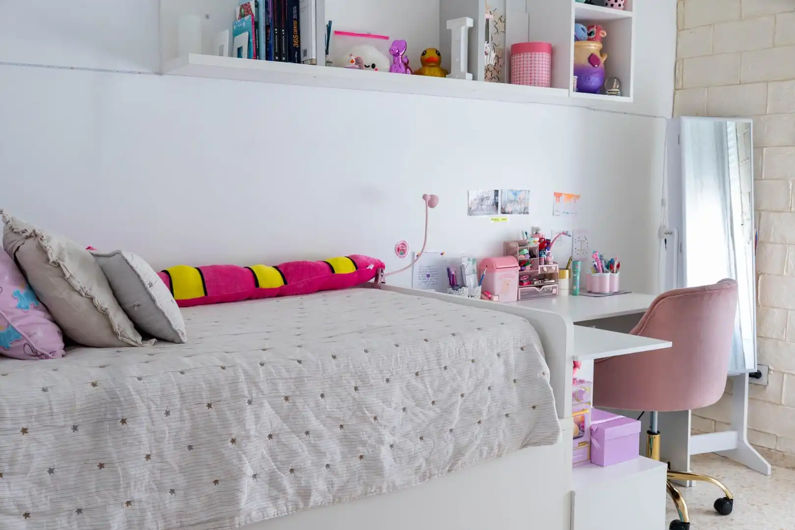 Bedroom of Houses for sale in Carrión de los Céspedes  with Air Conditioner and Heating