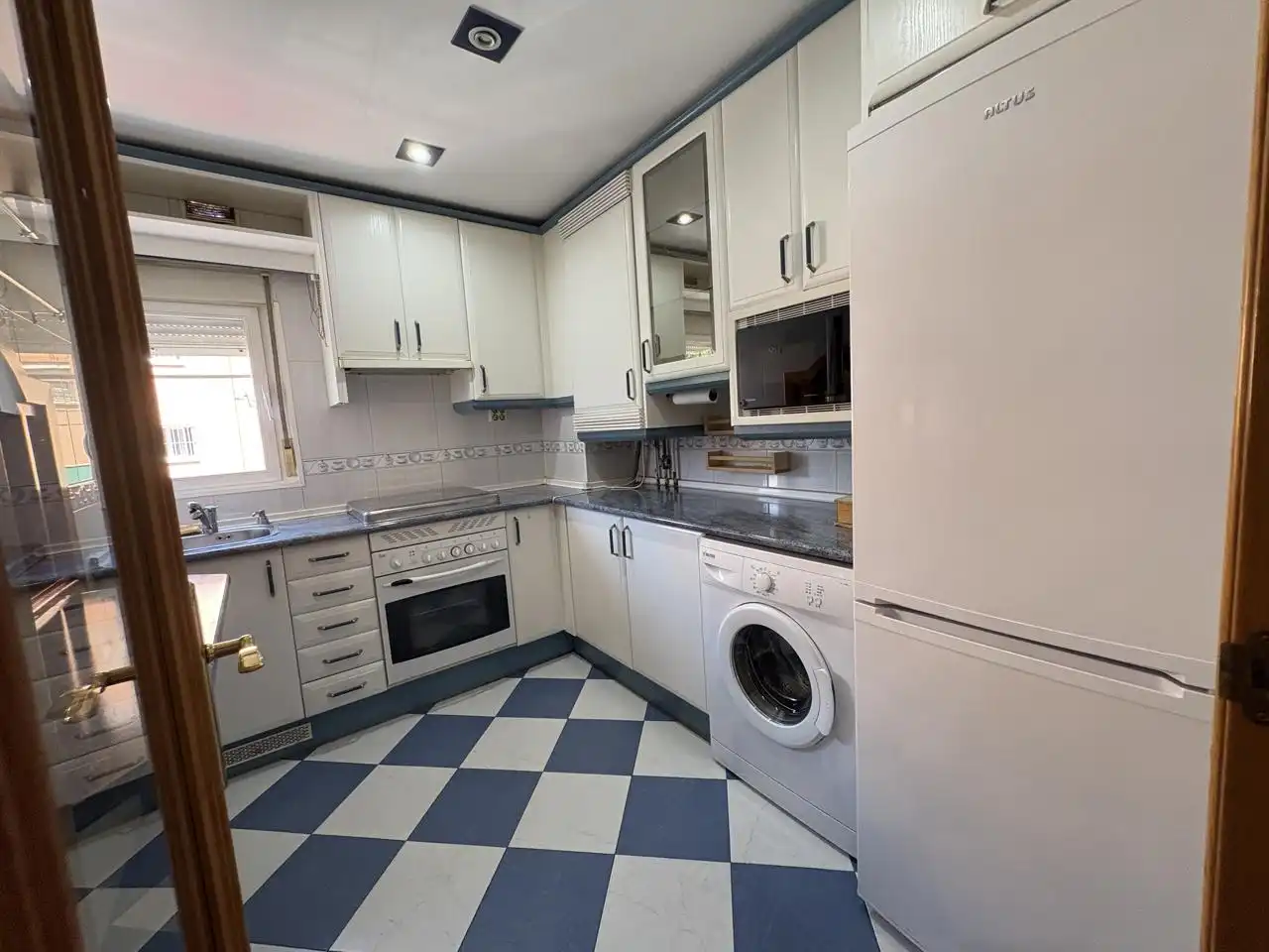 Cuina de Pis en venda en Madrid amb Aire condicionat, Calefacció i Parquet