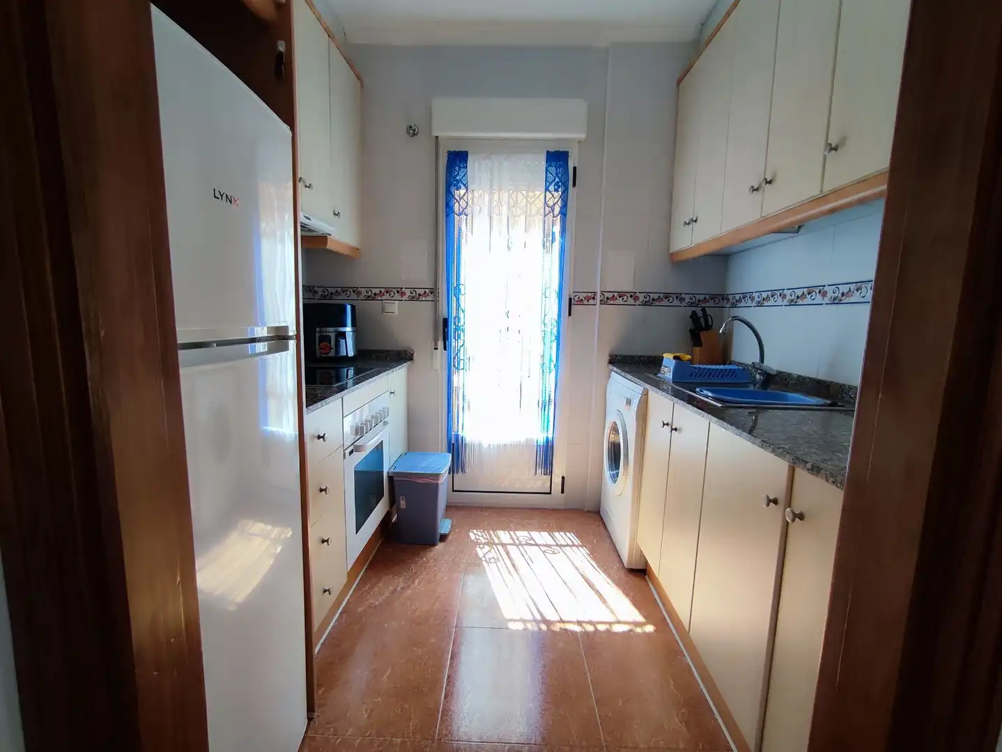 Küche von Einfamilien-Reihenhaus zum Verkauf in Orihuela mit Klimaanlage, Terrasse und Möbliert