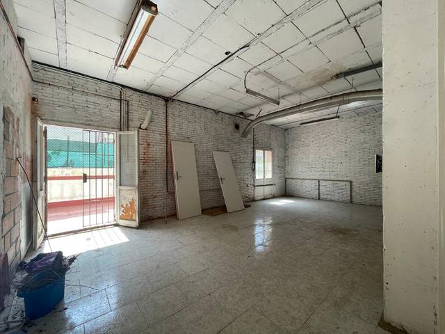 Local comercial en Venta en Avinguda del Mediterrani en Poblenou