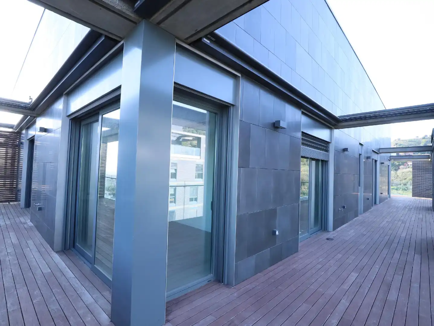 Vista exterior de Ático en venta en Esplugues de Llobregat con Aire acondicionado, Calefacción y Jardín privado