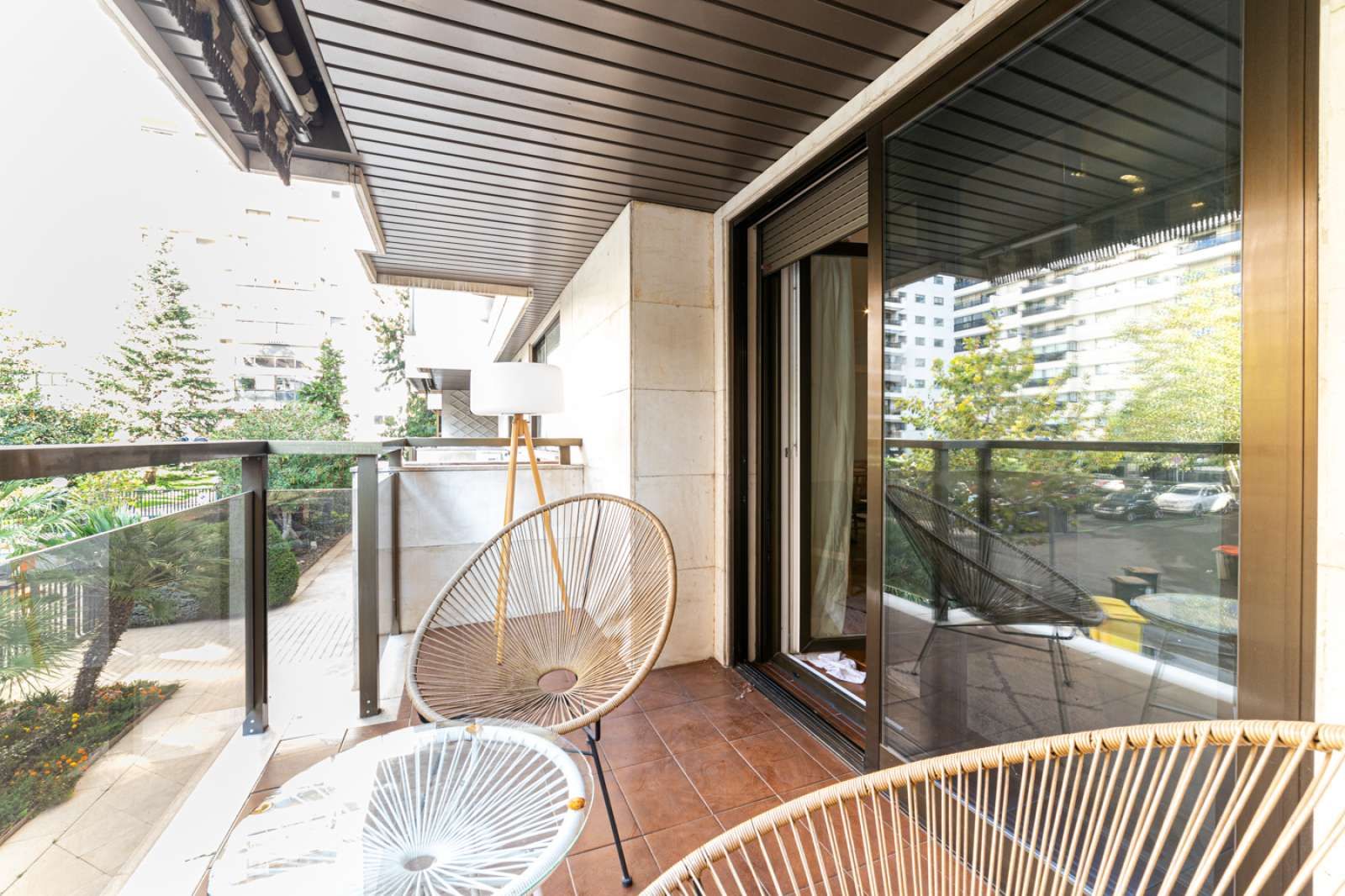 Terrassa de Apartament per a compartir en  Madrid Capital amb Aire condicionat i Terrassa
