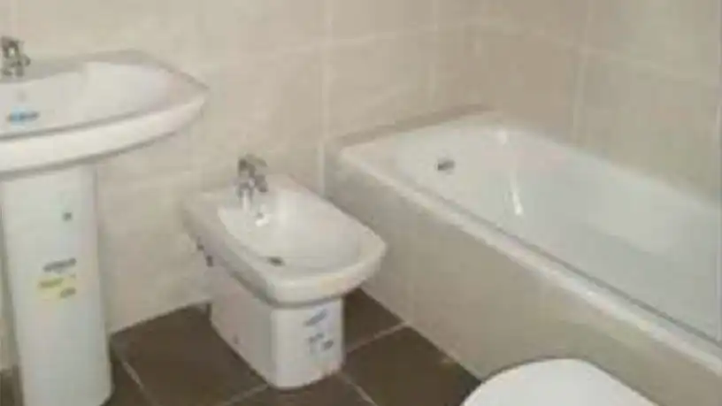 Bany de Casa o xalet en venda en Castellnou de Seana