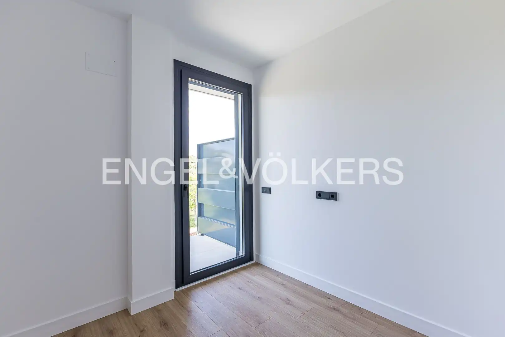 Balcony of Flat for rent in Vilanova i la Geltrú  with Air Conditioner, Heating and Terrace