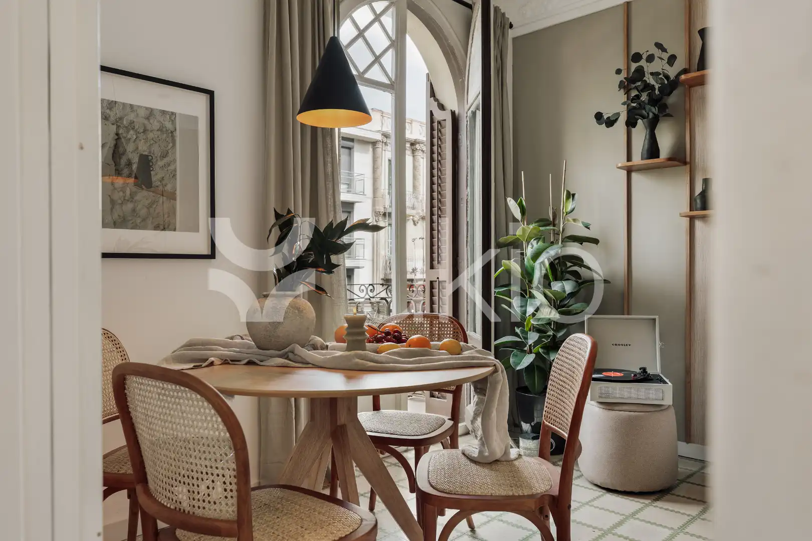 Comedor de Apartamento de alquiler en Barcelona con Aire acondicionado, Calefacción y Amueblado