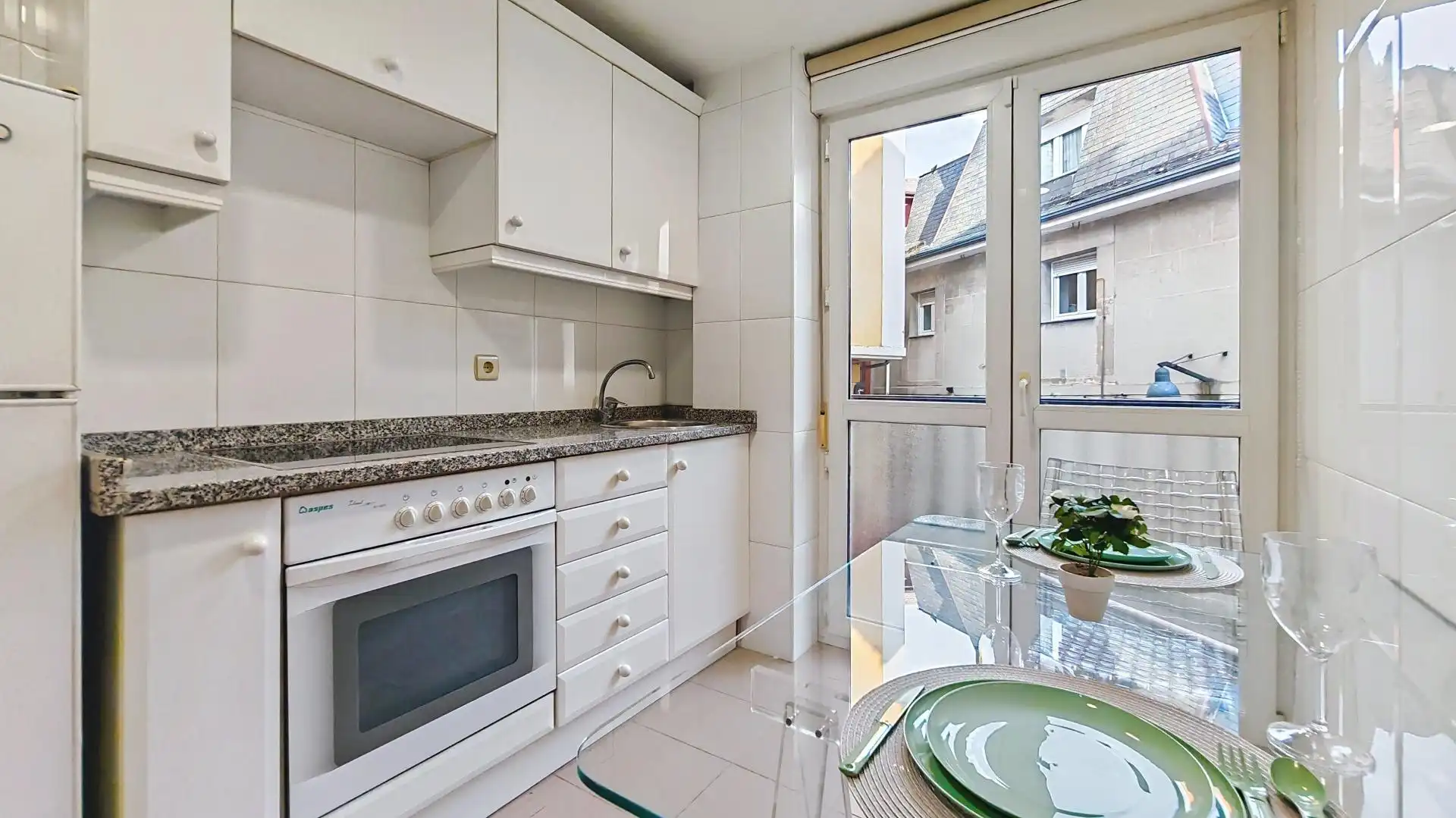 Küche von Wohnung zum Verkauf in Tineo mit Balkon