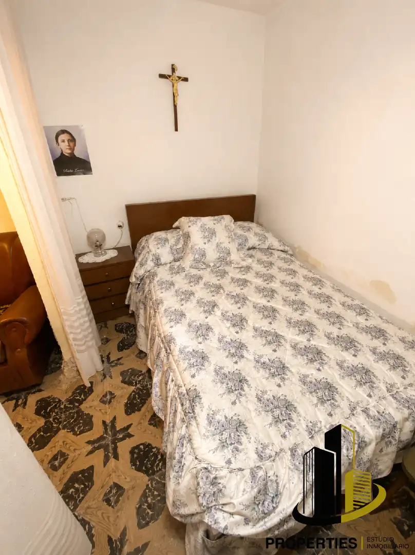 Dormitori de Casa o xalet en venda en Guijuelo