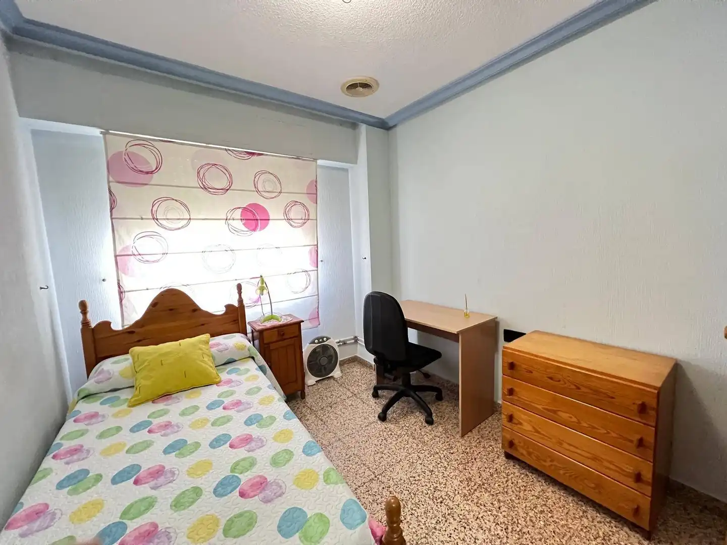 Habitación de Piso de alquiler en Alicante / Alacant