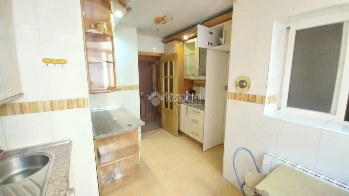 Kitchen of Flat for sale in Móstoles  with Heating