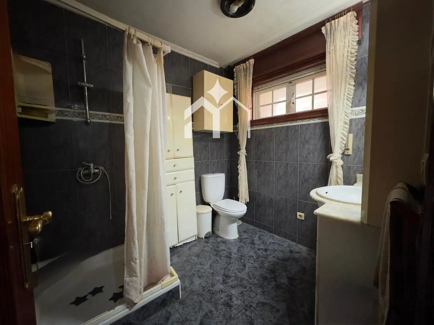 Baño de Casa o chalet en venta en Moaña con Calefacción, Terraza y Amueblado