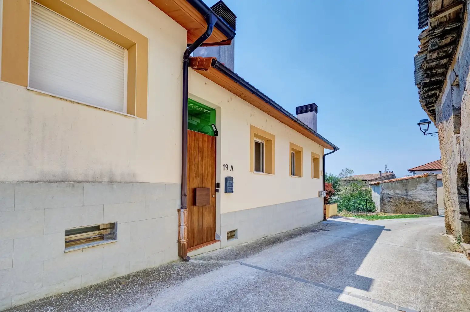 Vista exterior de Piso en venta en Urraul Bajo con Calefacción y Balcón