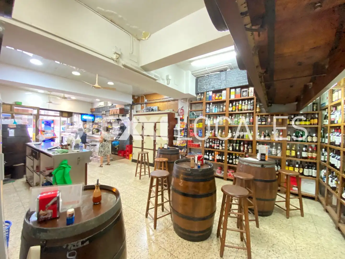 Local comercial en venta en CONSTITUCIO, imagen 2