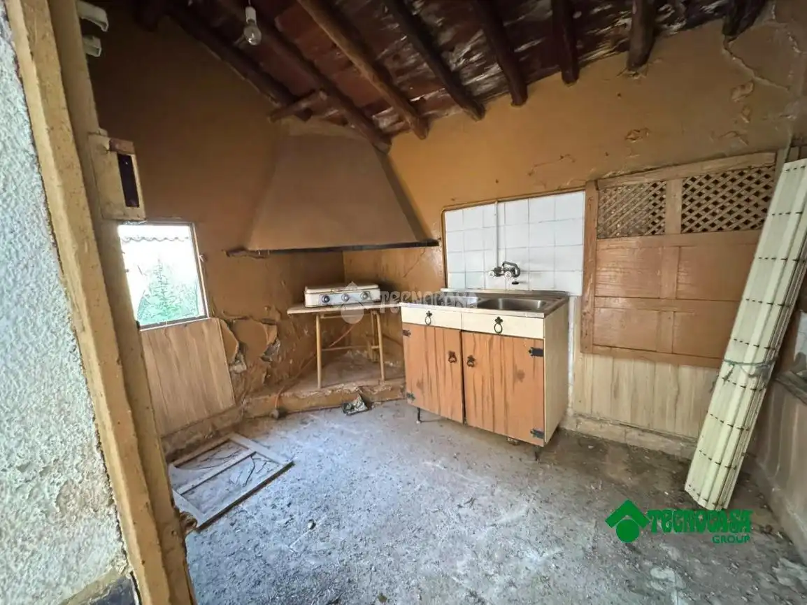 Kitchen of Houses for sale in Alcabón