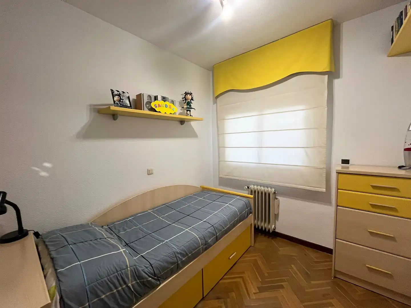 Schlafzimmer von Dachboden zum Verkauf in Fuenlabrada mit Klimaanlage, Heizung und Terrasse