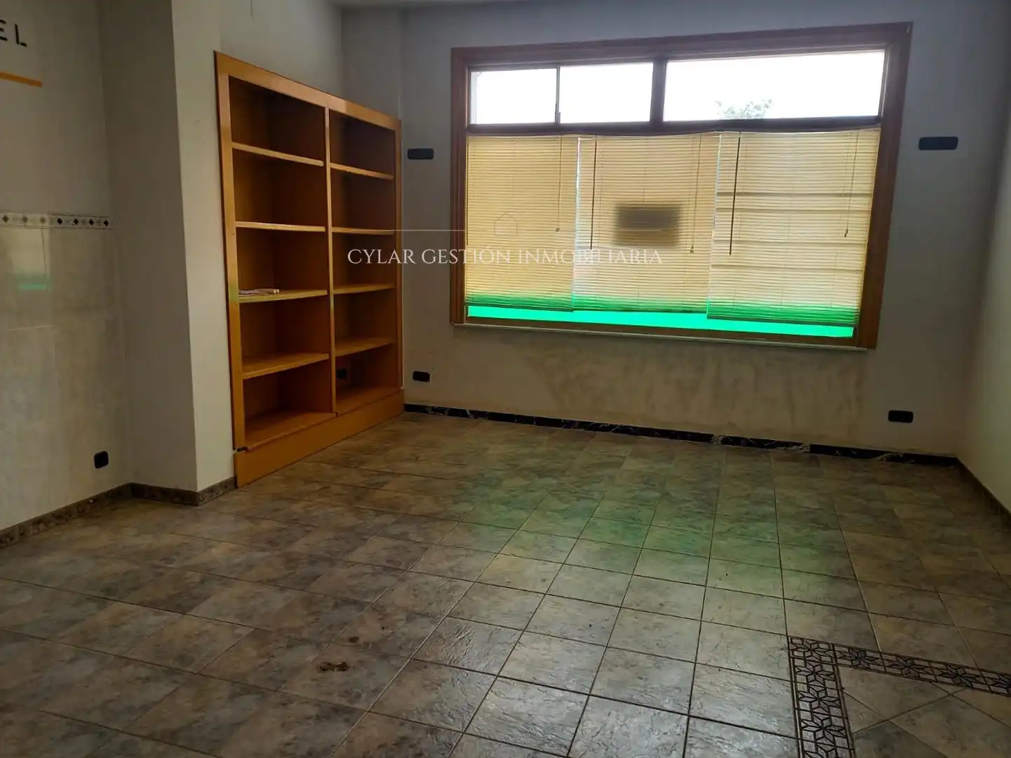 Local comercial en venda a Juan Padilla, imagen 3