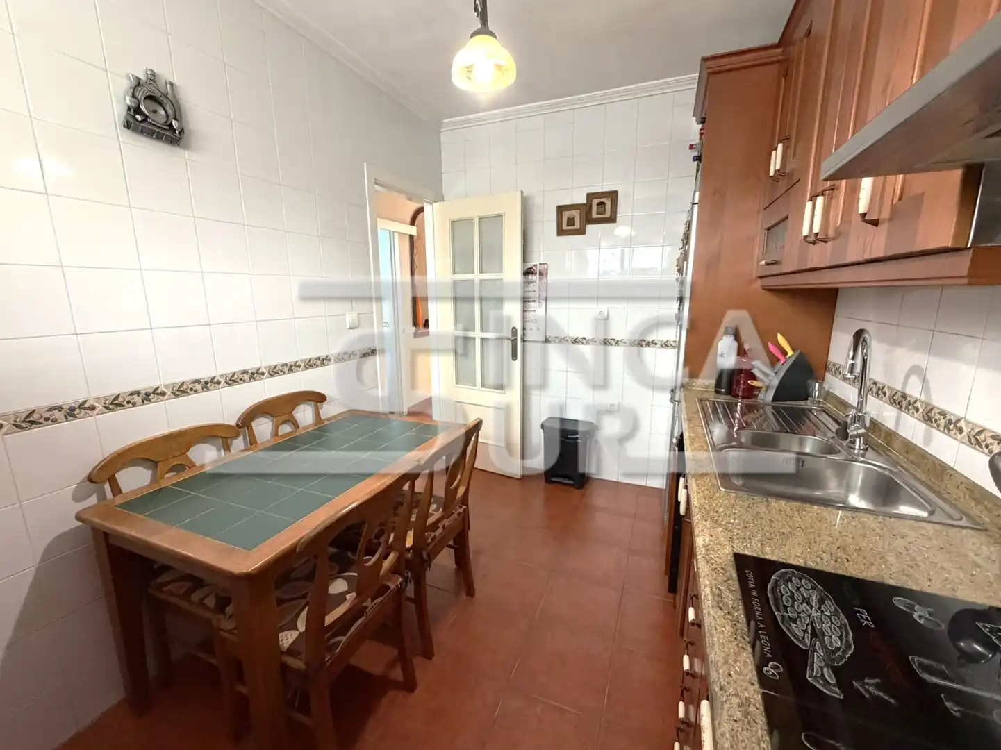 Cocina de Casa adosada en venta en Roquetas de Mar con Aire acondicionado, Calefacción y Terraza